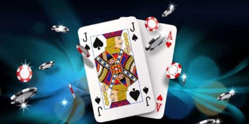 Lật 3 lá bài chung ở vòng cược Poker Hello88 thứ hai